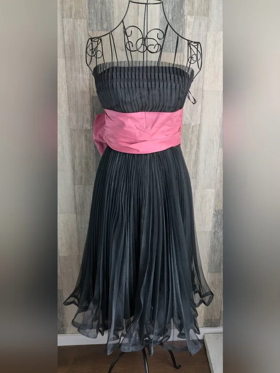 Betsey Johnson Special Occasion Dress - Picture 1 of 16